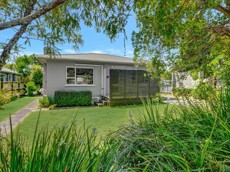 9 Hursthouse Street, Vogeltown, New Plymouth - Carousel 1