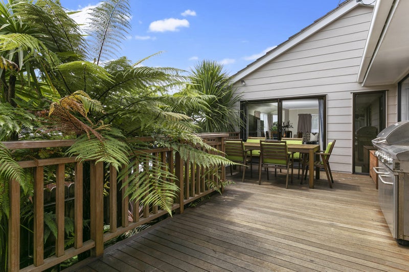 12 Beechdale Crescent, Pakuranga Heights, Auckland - Carousel 2