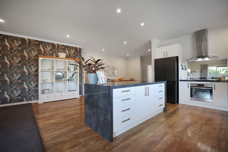 2 Waterford Place, Tinwald, Ashburton - Carousel 2