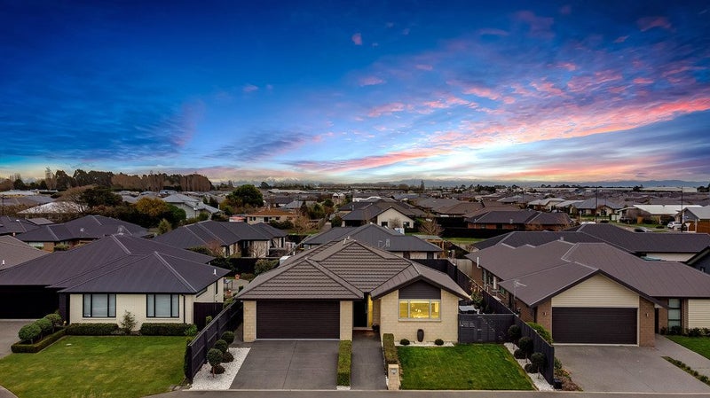 12 Bamber Crescent, Halswell, Christchurch - Carousel 2