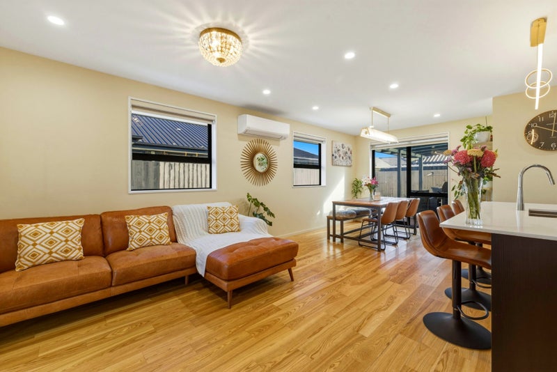11 Agathis Crescent, Wigram, Christchurch - Carousel 2