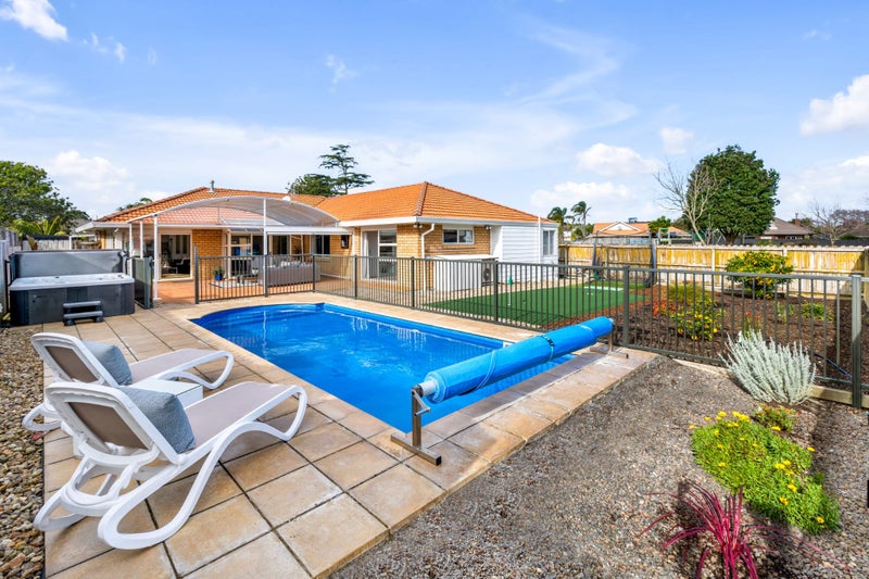 44 Kilimanjaro Drive, Northpark, Auckland - Carousel 2