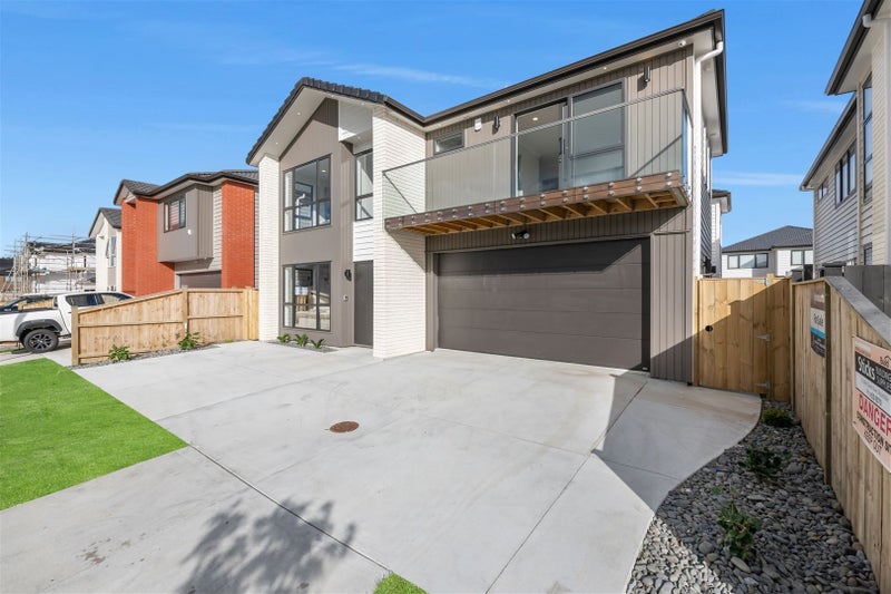 8 Makau Road, Flat Bush, Auckland - Carousel 2