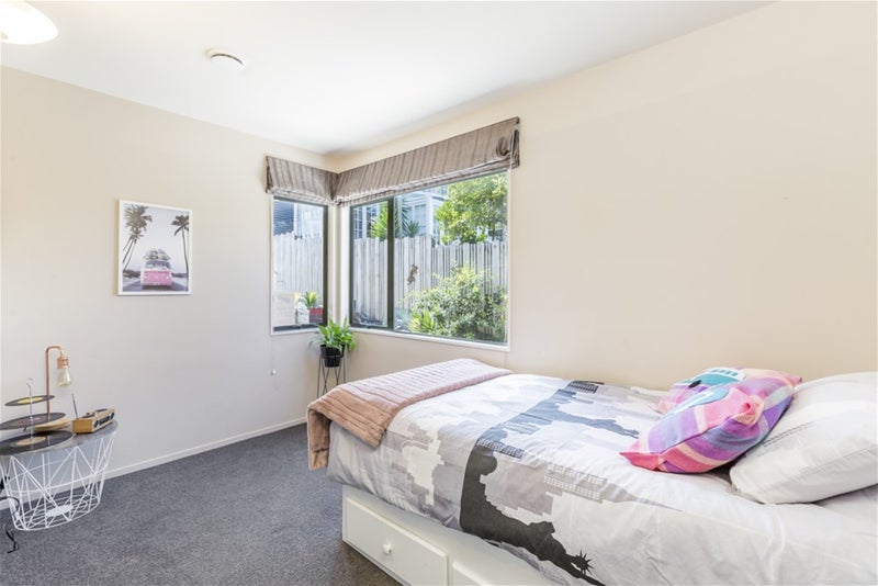 9A Beach Haven Road, Beach Haven, Auckland - Carousel 16