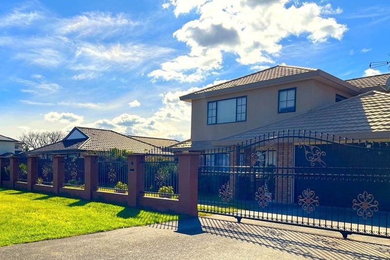 70 Lenore Road, Favona, Auckland - Carousel 2