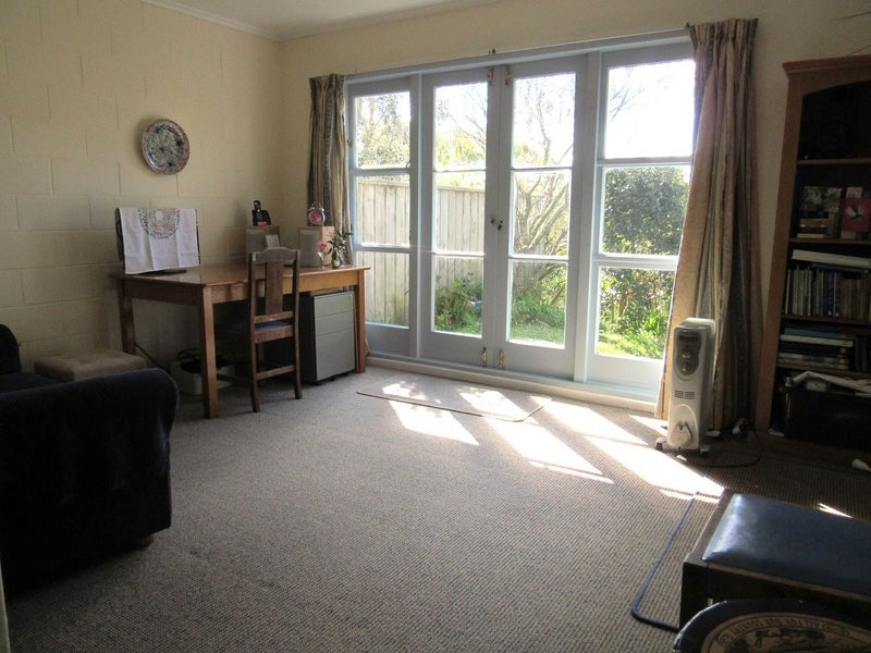 5E Harrold Street, Highbury, Wellington - Carousel 2