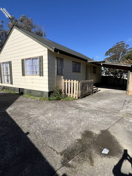 16 Goldnib Place, Randwick Park, Auckland - Carousel 16