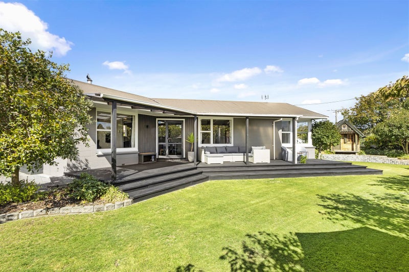 2 Wychwood Crescent, Bishopdale, Christchurch - Carousel 1