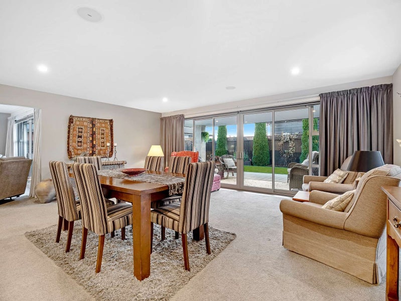 42 Charlesworth Drive, Allenton, Ashburton - Carousel 2