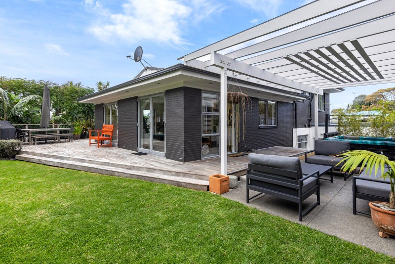 49 Sierra Street, Glendowie, Auckland - Carousel 2