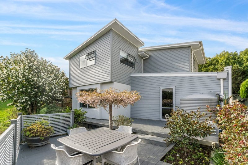 82B Kirton Drive, Riverstone Terraces, Upper Hutt - Carousel 1