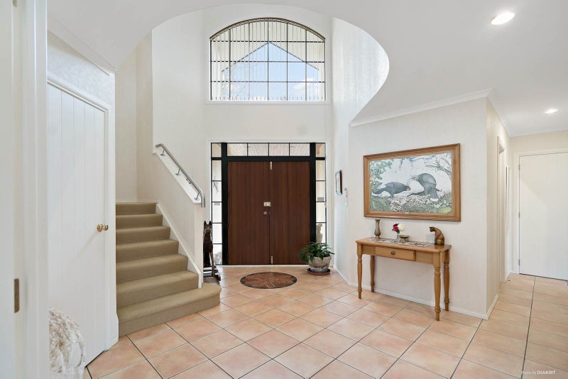 9C Beach Road, Mellons Bay, Auckland - Carousel 1