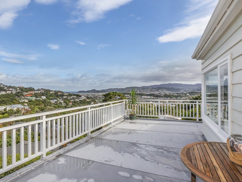 43 Nevay Road, Karaka Bays, Wellington - Carousel 2