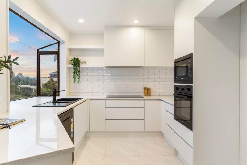 173 West Harbour Drive, West Harbour, Auckland - Carousel 2