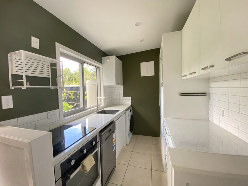 14/100 River Road, Hamilton East, Hamilton - Carousel 1