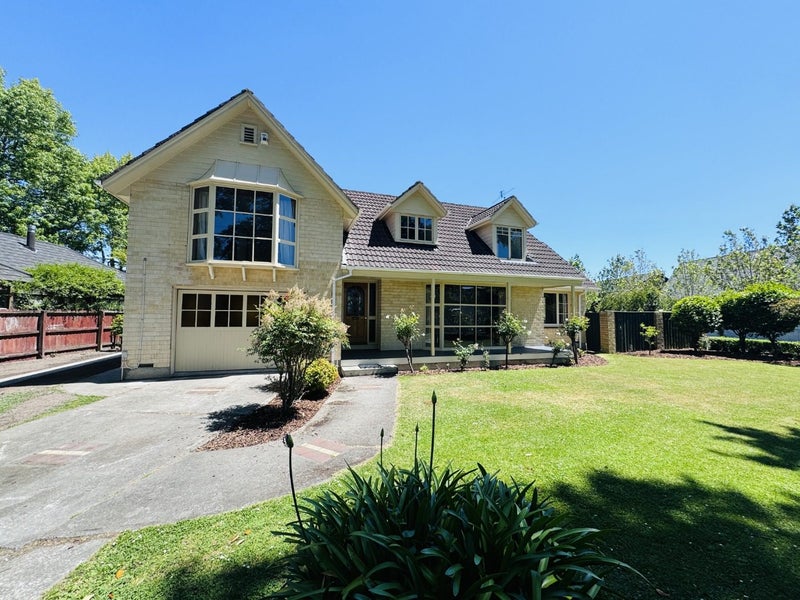 37 Helmores Lane, Merivale, Christchurch - Carousel 2
