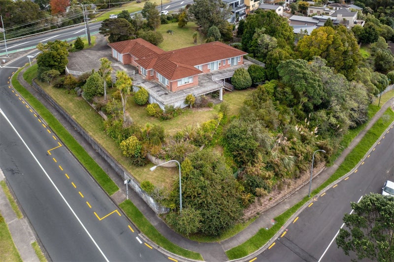 929 East Coast Road, Torbay, Auckland - Carousel 1