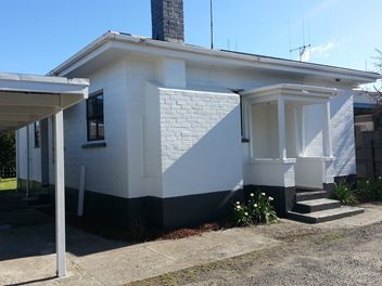 18 Normandy Avenue, Melville, Hamilton - Carousel 1