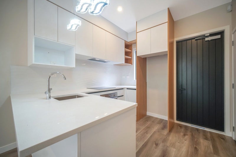 8/14A Diana Drive, Glenfield, Auckland - Carousel 2