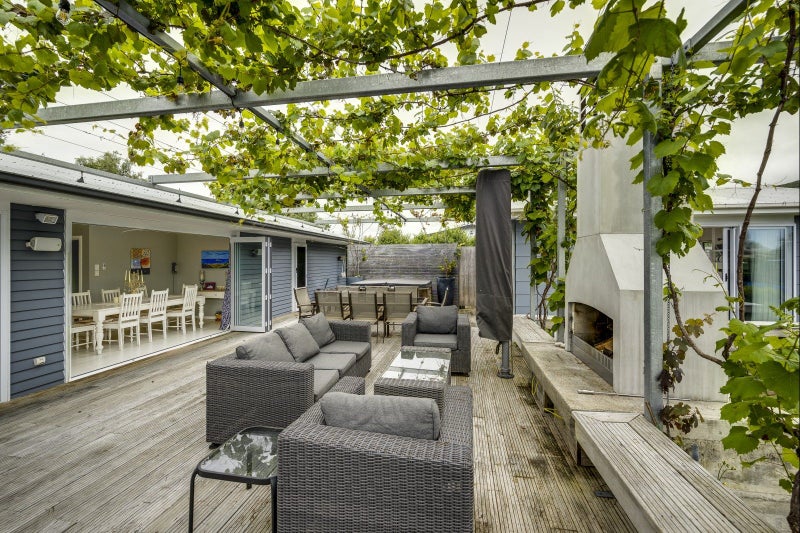 10 Airini Road, Waimārama - Carousel 2