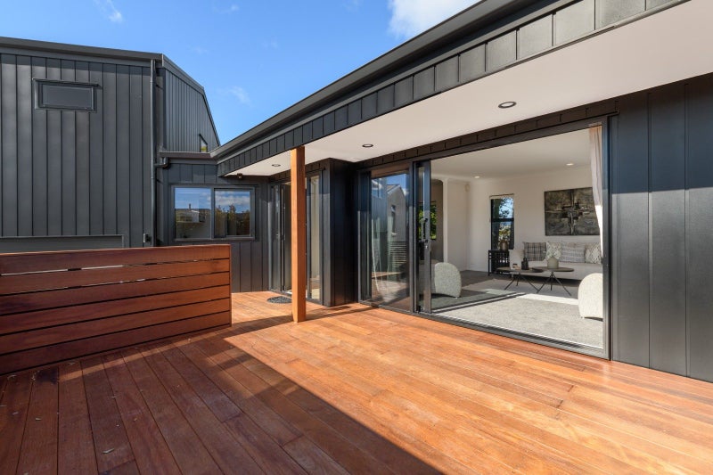 5 Acklam Avenue, Otumoetai, Tauranga - Carousel 24