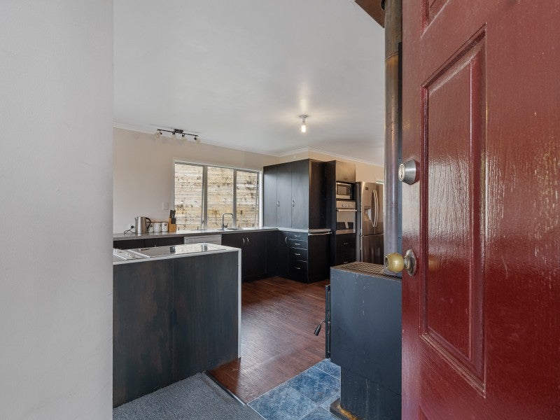 25A Hobart Drive, Spotswood, New Plymouth - Carousel 26