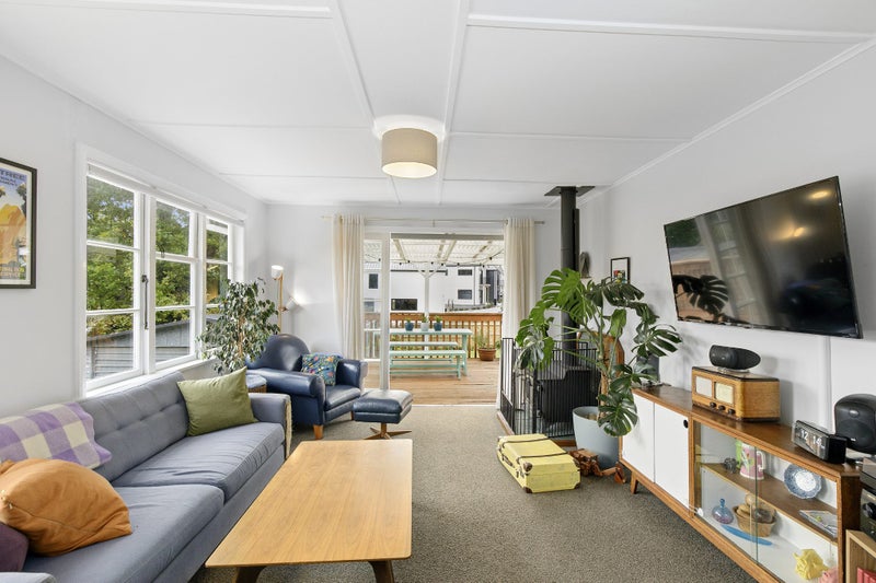 43 Hay Street, Naenae, Lower Hutt - Carousel 2