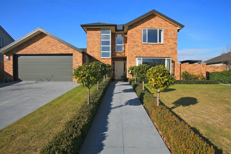 46 Willowview Drive, Redwood, Christchurch - Carousel 1