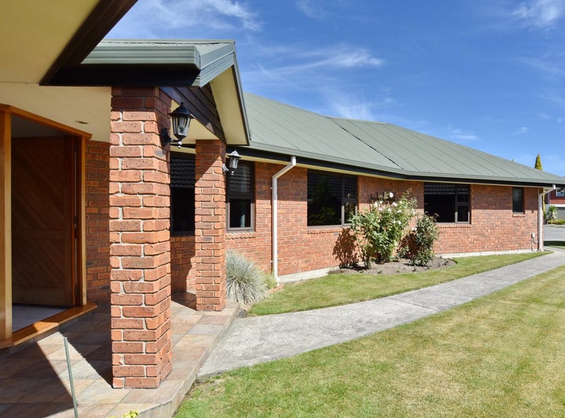 17 Tivoli Place, Bishopdale, Christchurch - Carousel 1