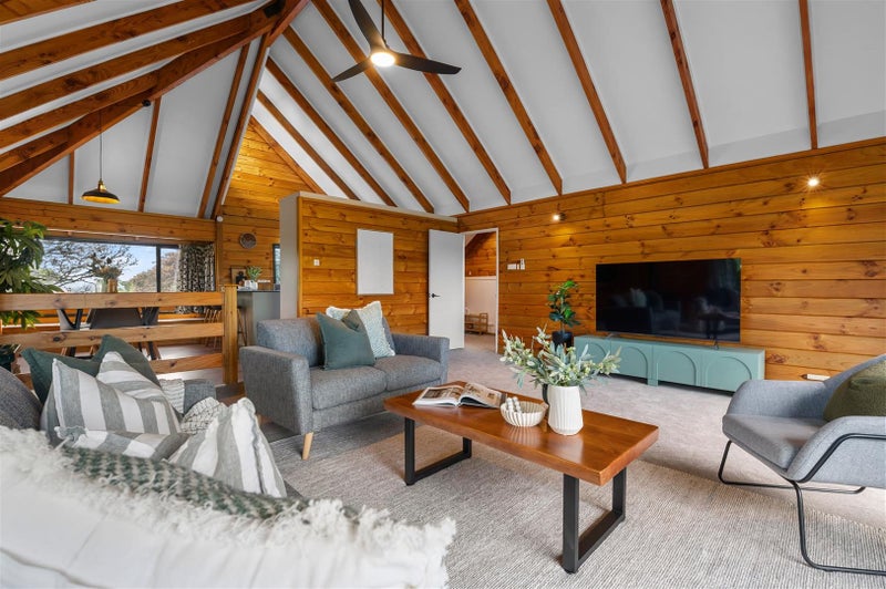 62 Grand Vue Road, Kawaha Point, Rotorua - Carousel 2