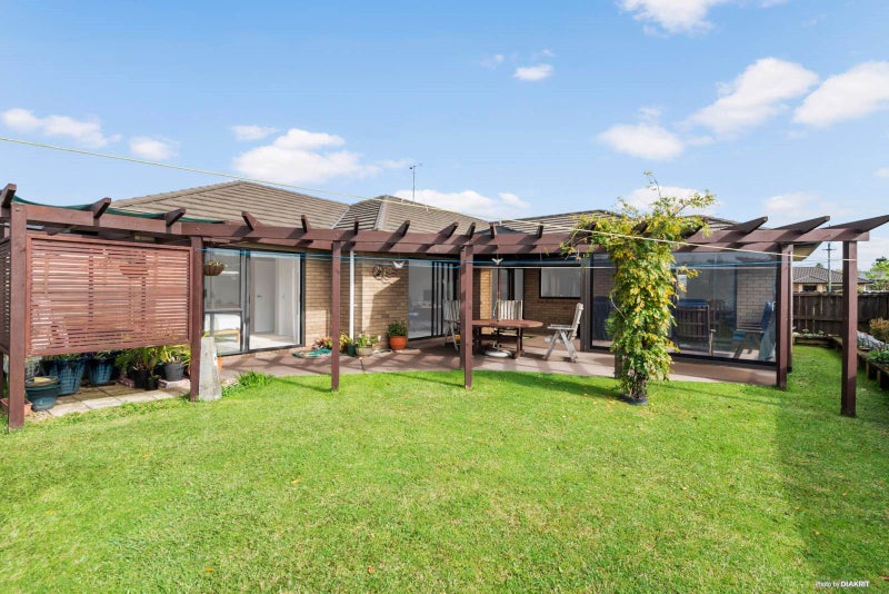 9 Mandalay Place, Waiuku, Waiuku - Carousel 1