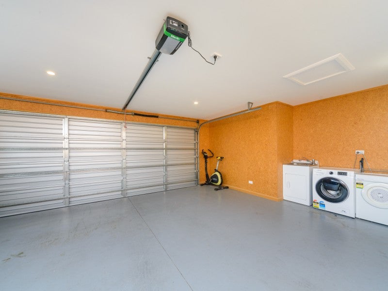 13 Freedom Drive, Kelvin Grove, Palmerston North - Carousel 26