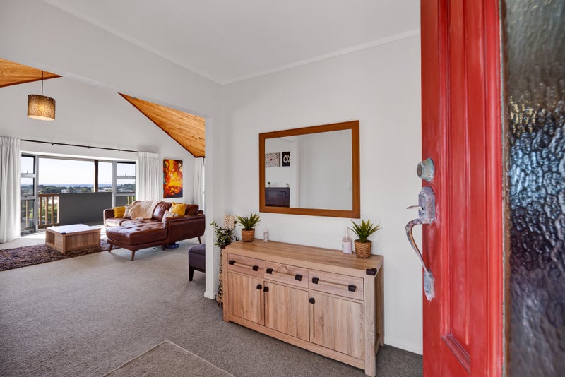 146 Parklands Avenue, Bell Block, New Plymouth - Carousel 2