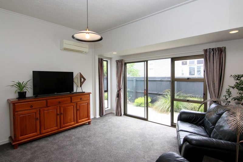 21 Wrights Road, Addington, Christchurch - Carousel 2