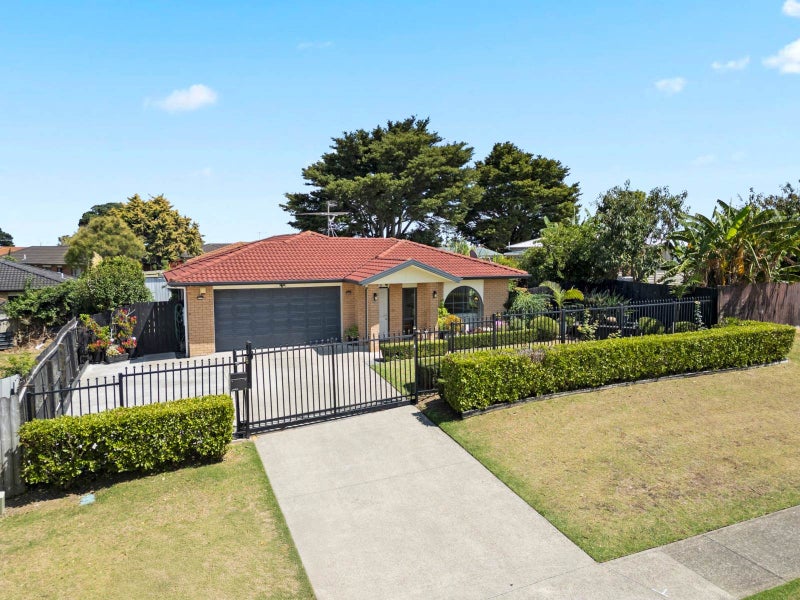 86 Etherton Drive, Weymouth, Auckland - Carousel 1