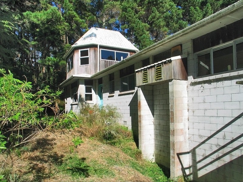 214 Airlie Road, Plimmerton, Porirua - Carousel 22