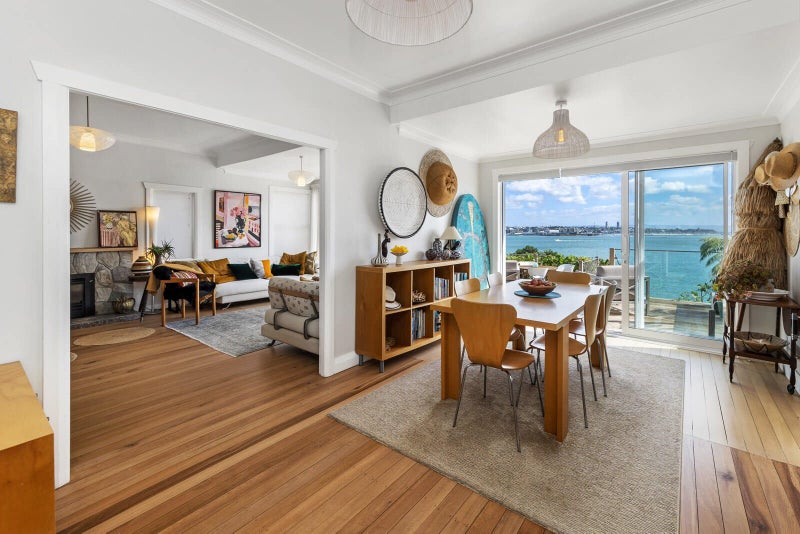 2/104 Stanley Point Road, Stanley Point, Auckland - Carousel 25