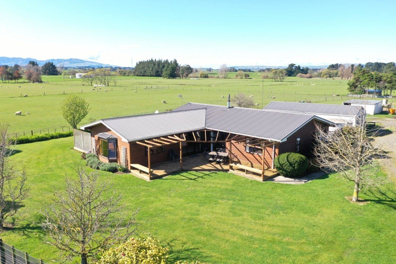 123 Nannestads Line, BUNNYTHORPE, PALMERSTON NORTH - Carousel 2