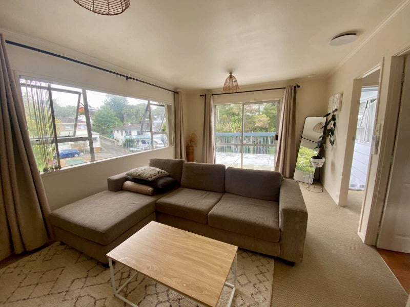 22 Sapphire Place, Bayview, Auckland - Carousel 2