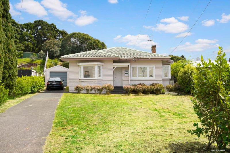 5 Roskill Way, Three Kings, Auckland - Carousel 1