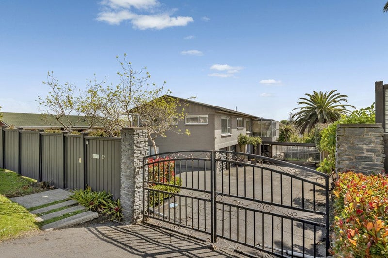 12 Coates Road, Cockle Bay, Auckland - Carousel 1