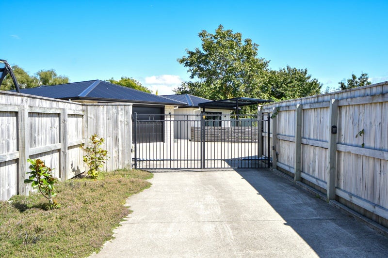 11 Austin Reid Avenue, Carterton - Carousel 32