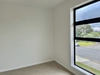 150 Mcleod Street, Elderslea, Upper Hutt - Carousel 11