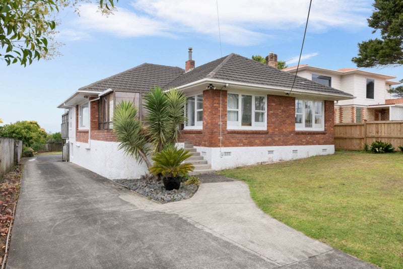 279 Glenfield Road, Glenfield, Auckland - Carousel 1