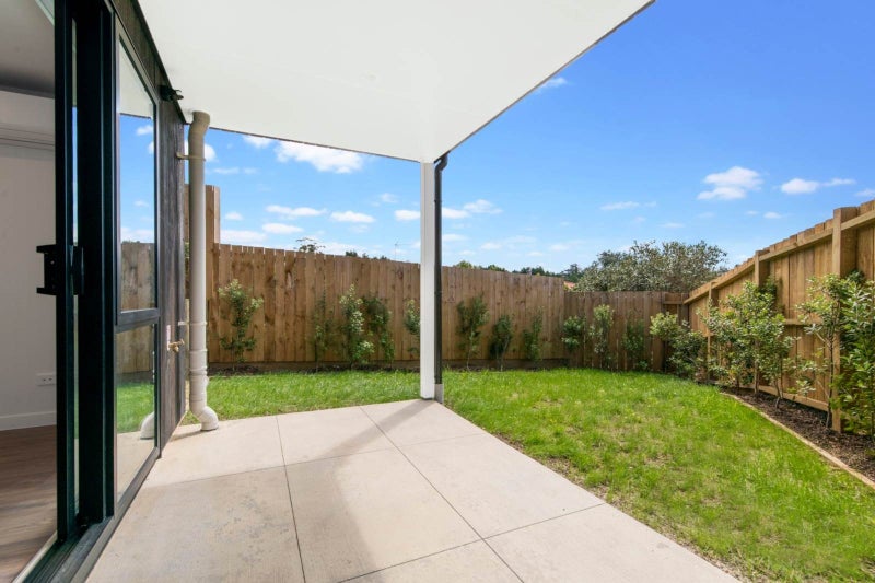 1/15 Tilden Avenue, Hillcrest, Auckland - Carousel 2