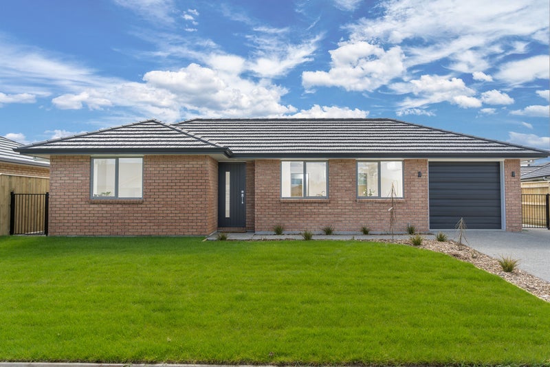 14 Tarata Grove, Lansdowne, Masterton - Carousel 2