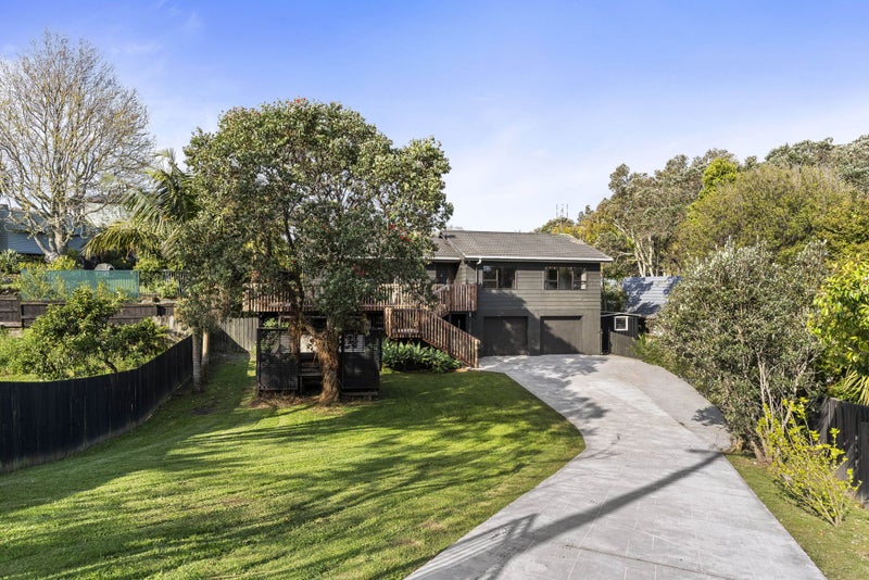 82 Cockle Bay Road, Cockle Bay, Auckland - Carousel 2