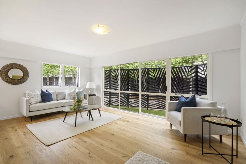2/16 Rangitoto Terrace, Milford, Auckland - Carousel 1