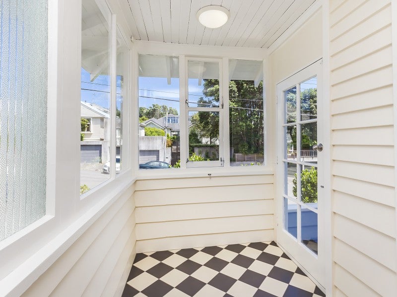 23 Rimu Road, Kelburn, Wellington - Carousel 2