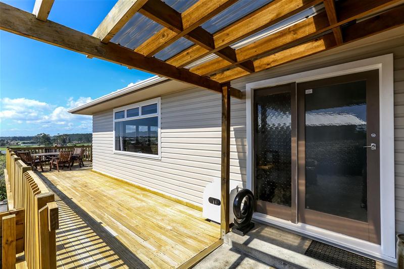 63 Queens Road, Glen Avon, New Plymouth - Carousel 35